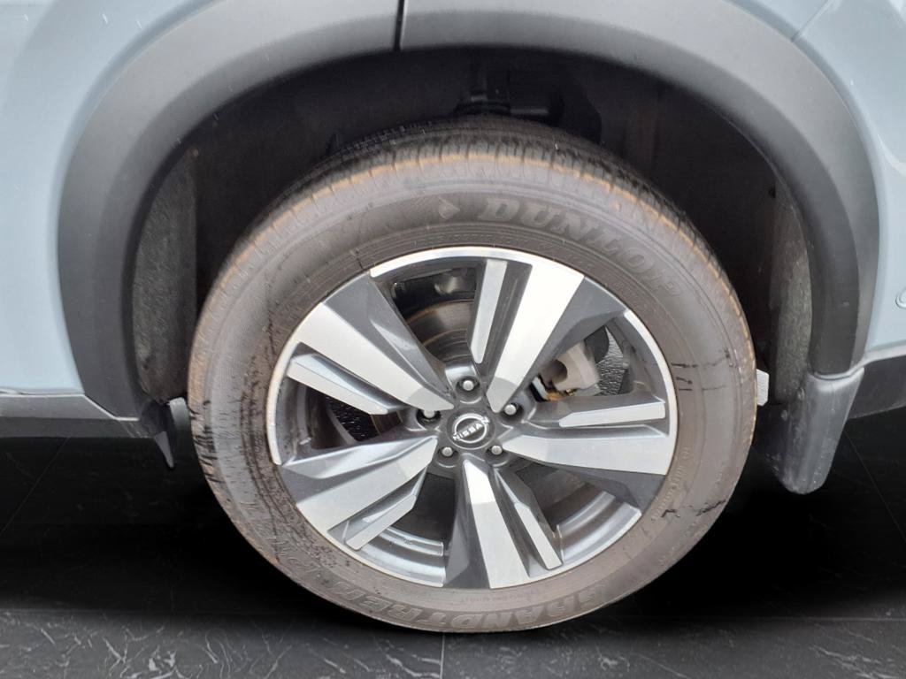 Used 2025 Nissan Rogue SL w/ SL Premium Package AWD/4WD image 37