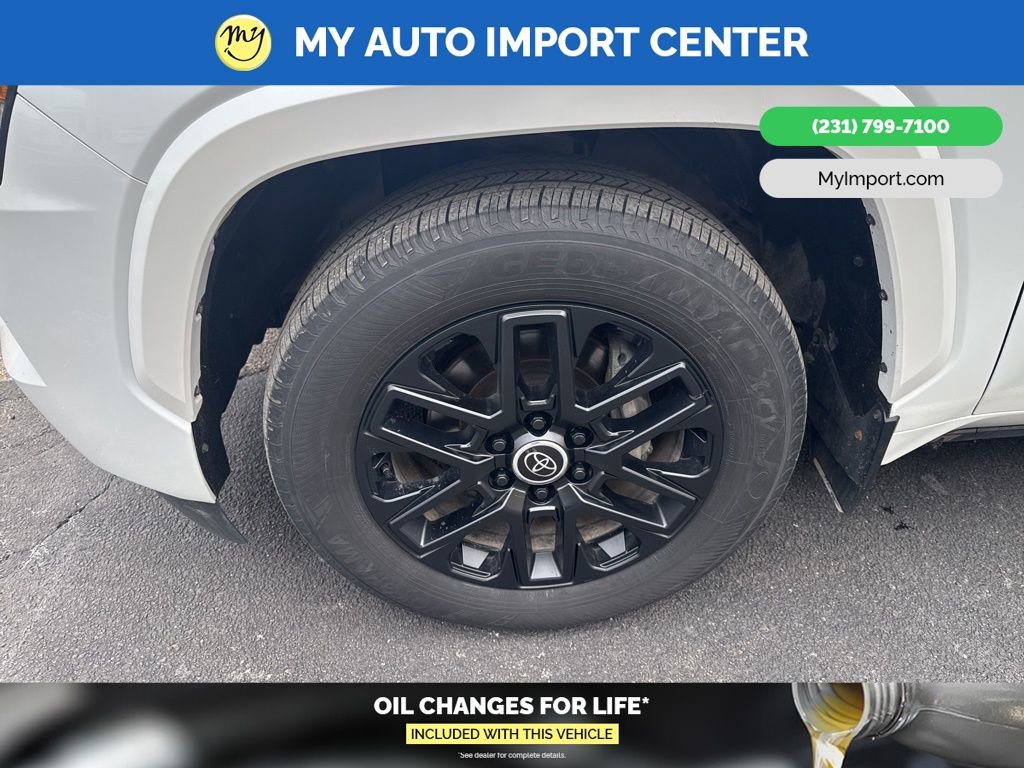 Used 2023 Toyota Sequoia Capstone image 9