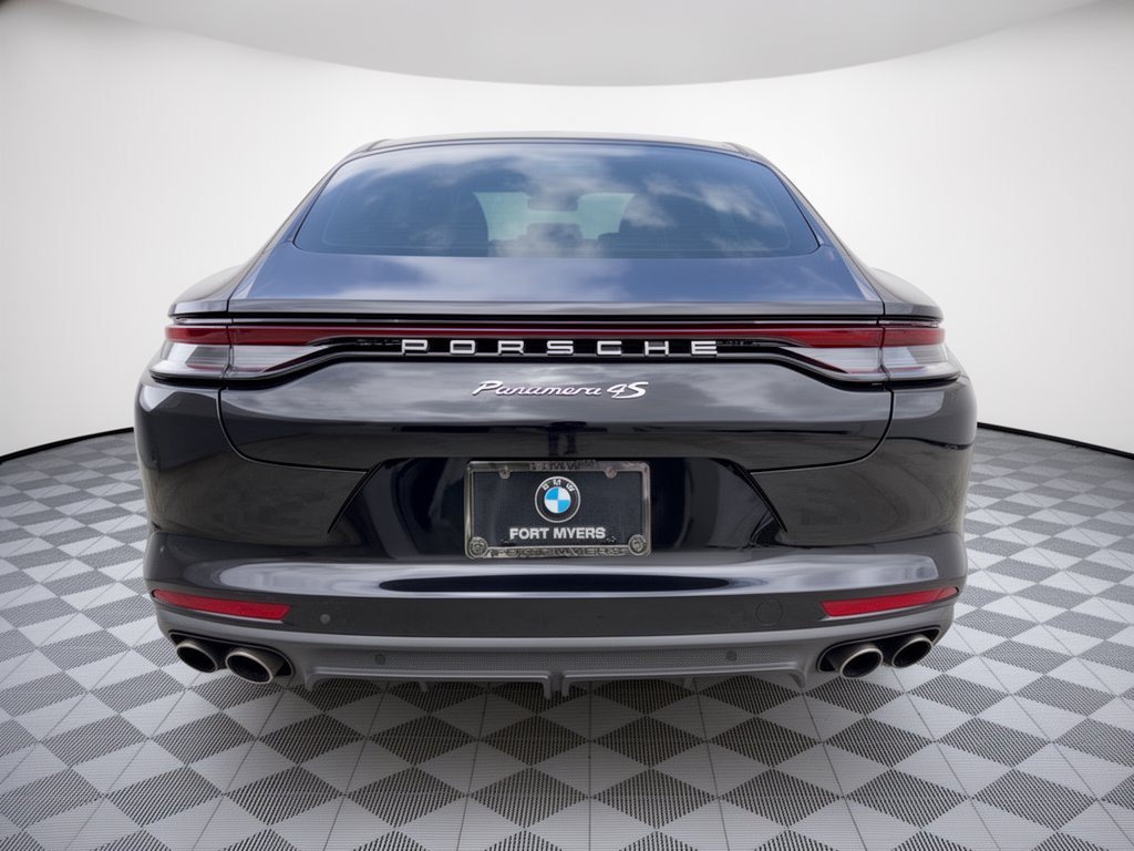 Used 2022 Porsche Panamera 4S w/ Premium Package AWD/4WD image 11