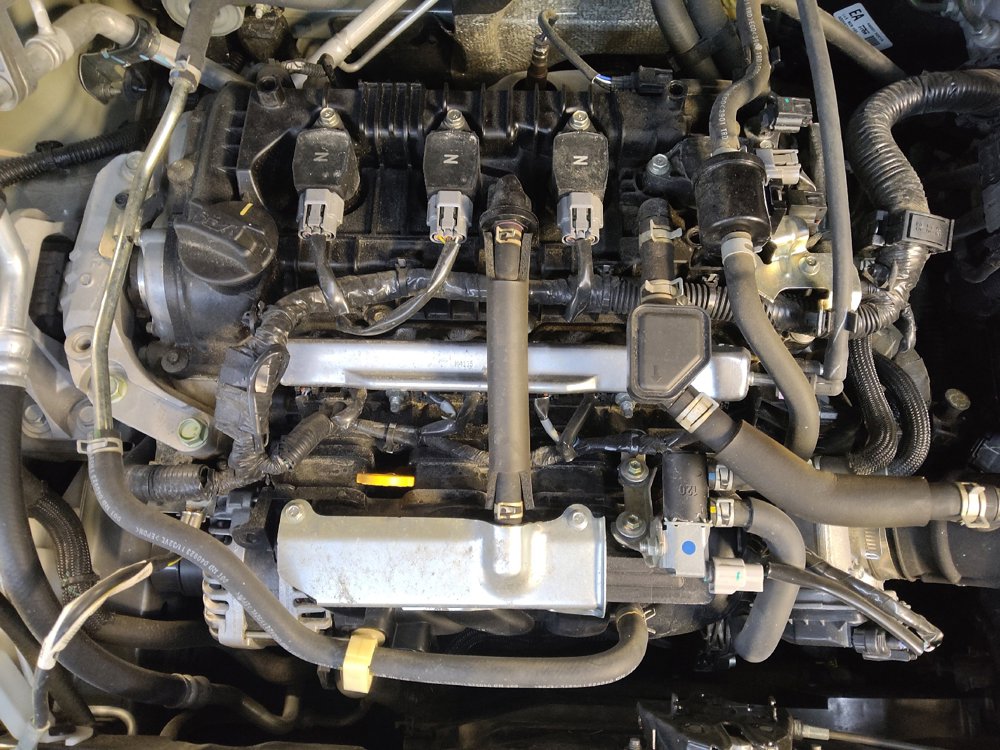 Used 2024 Nissan Versa S w/ S Plus Package FWD image 30