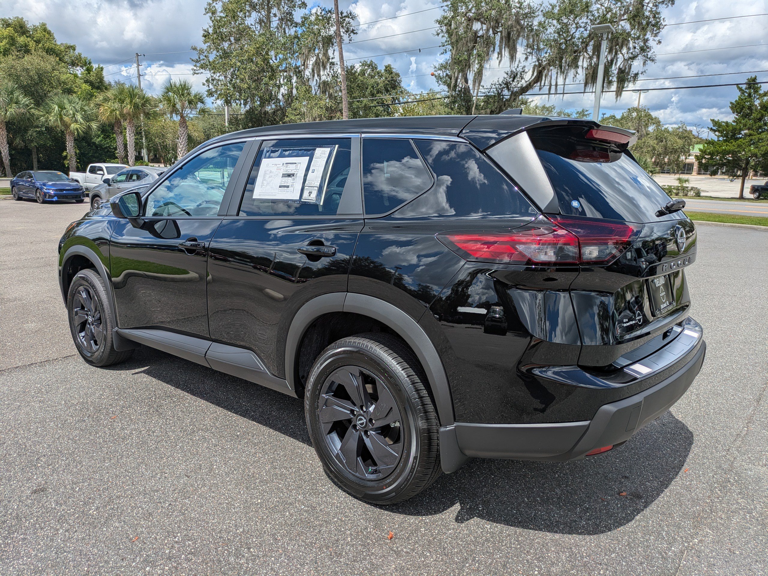 New 2026 Nissan Rogue SV FWD image 6