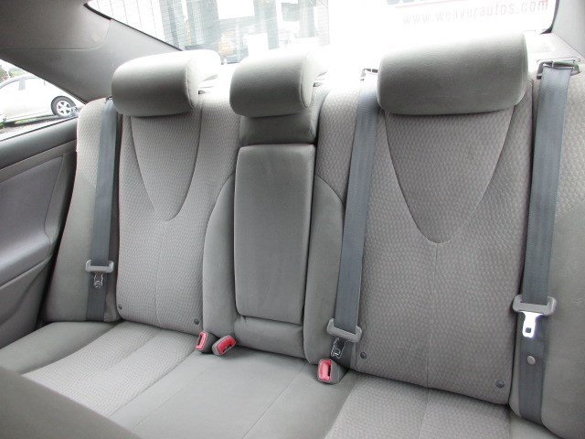 Used 2010 Toyota Camry LE FWD image 25