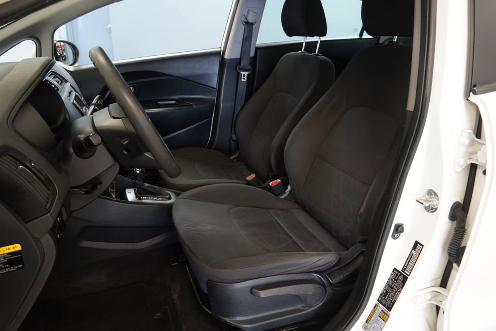 Used 2015 Kia Rio LX w/ Power Package image 3