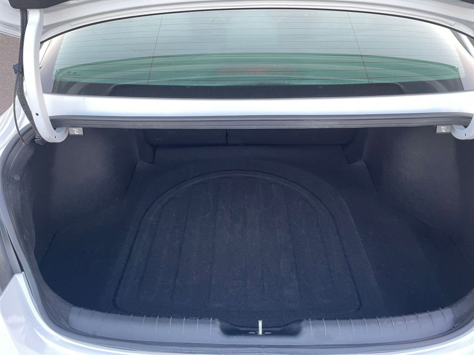 Used 2025 Hyundai Elantra Limited image 34