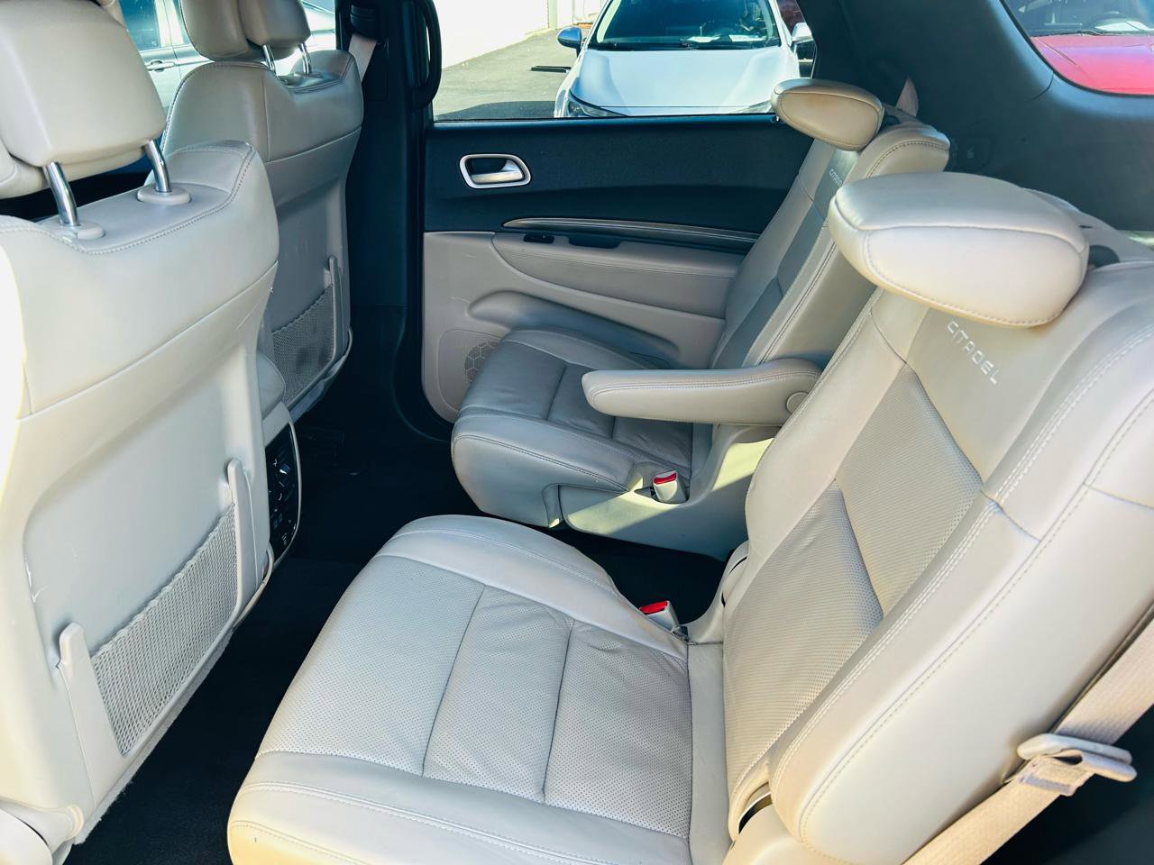 Used 2018 Dodge Durango Citadel w/ Technology Group AWD/4WD image 23