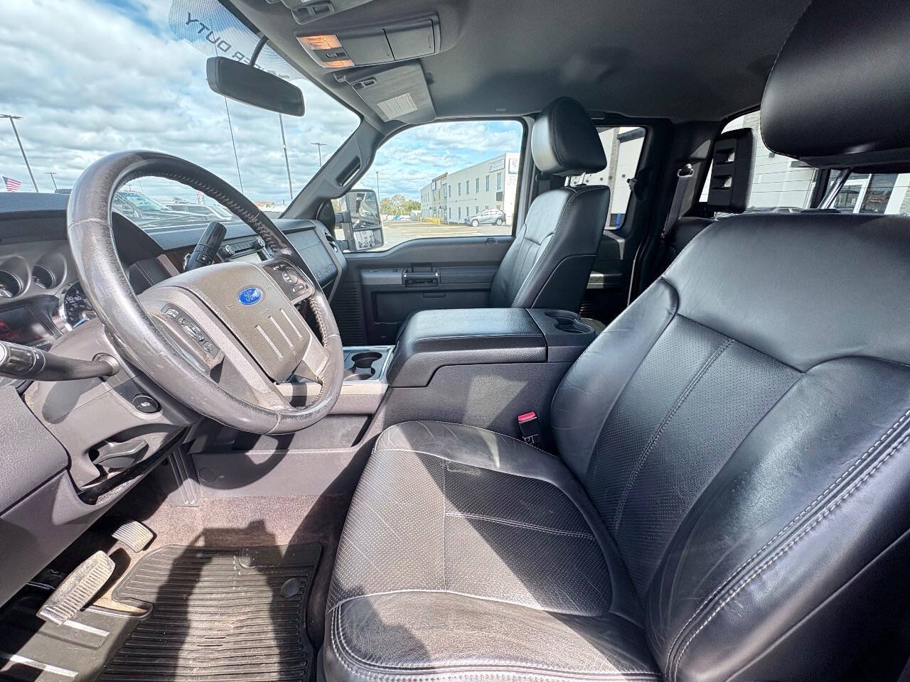 Used 2011 Ford F250 Lariat w/ Chrome Pkg AWD/4WD image 11