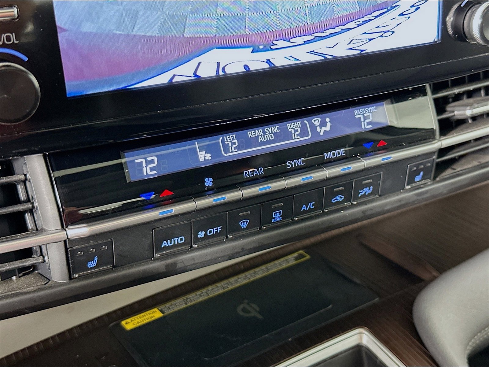 Certified 2023 Toyota Sienna XLE image 16