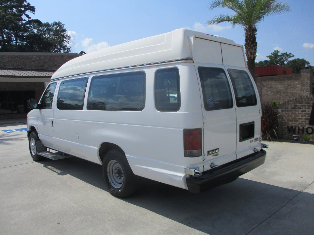 Used 2013 Ford E-250 and Econoline 250 Extended w/ PWR Group RWD image 15