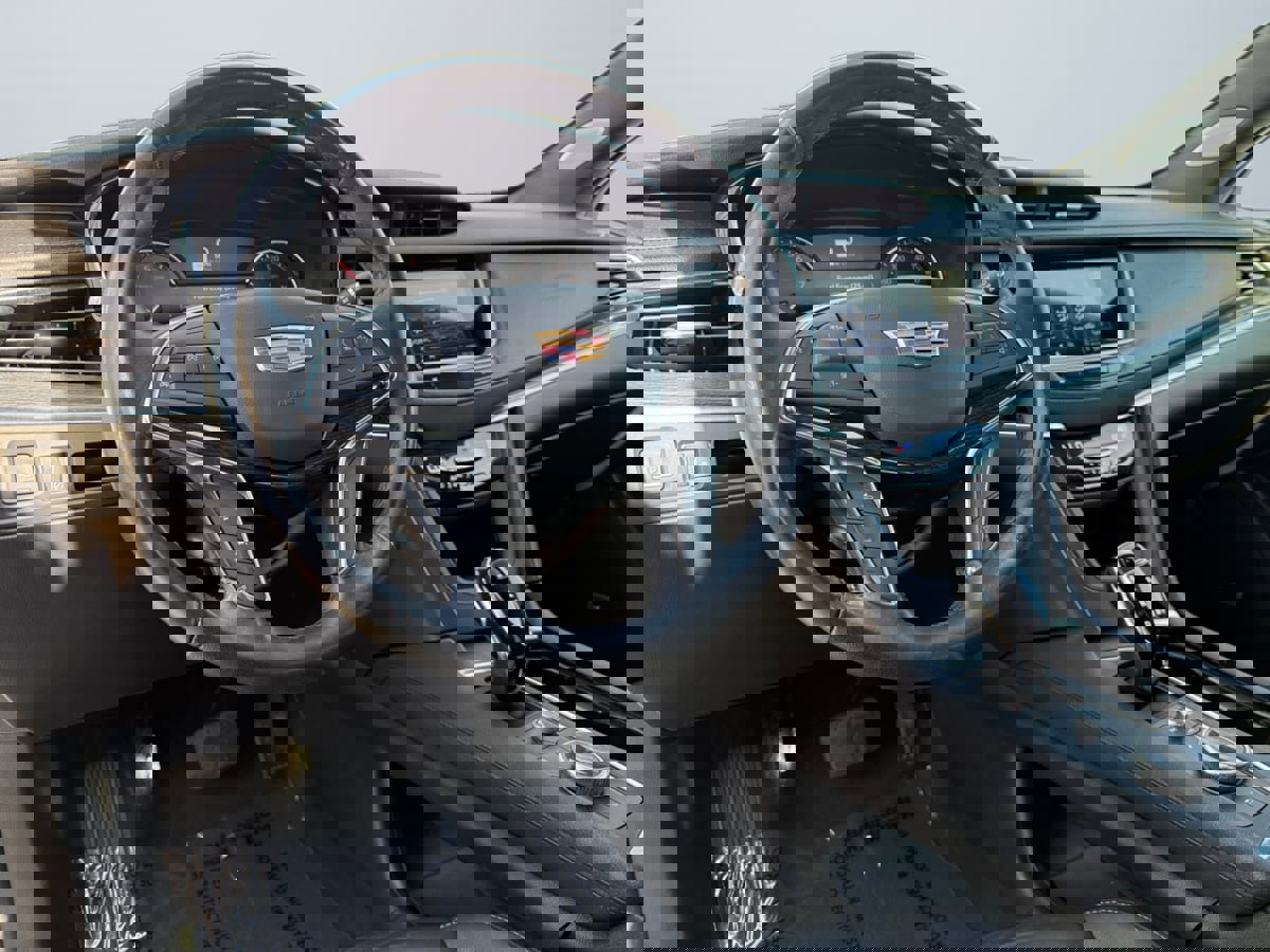 Used 2024 Cadillac XT5 Premium Luxury image 13