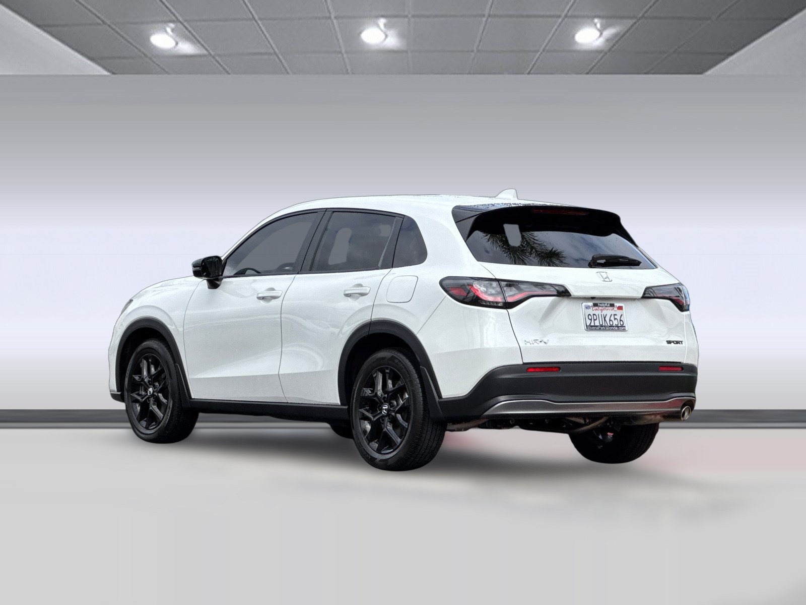 Certified 2025 Honda HR-V Sport image 3