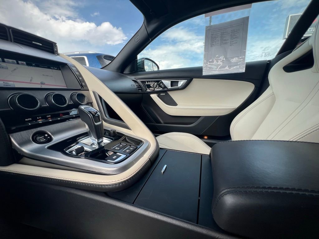 Used 2016 Jaguar F-TYPE Coupe image 51