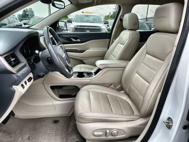 Certified 2022 GMC Acadia Denali w/ Trailering Package AWD/4WD image 14
