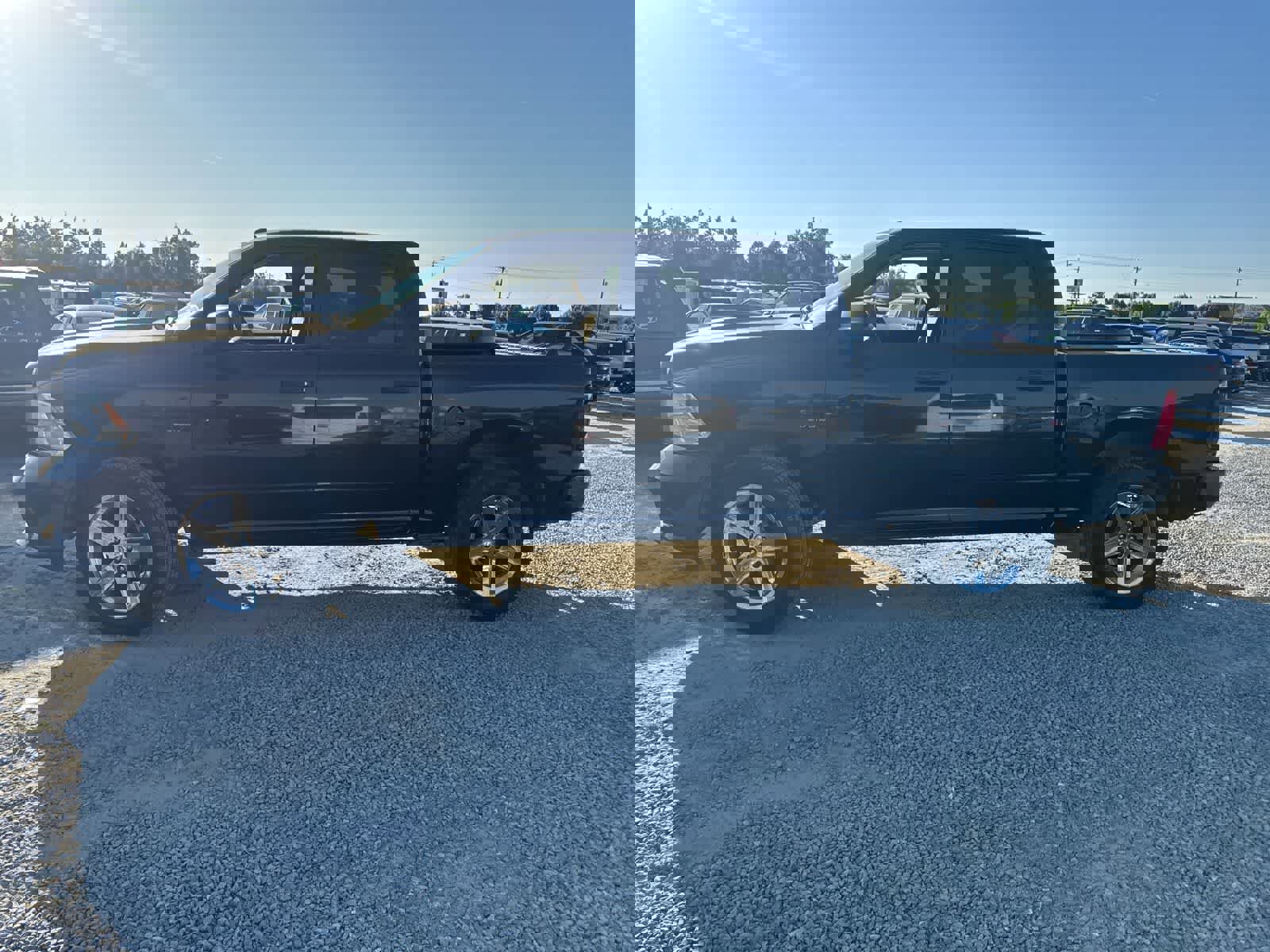 Used 2018 RAM 1500 Express w/ Express Value Package image 8