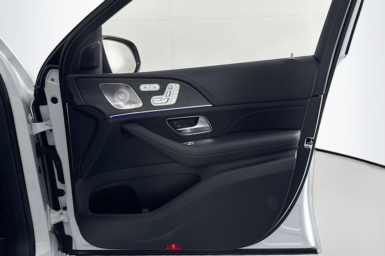 New 2025 Mercedes-Benz GLE 53 AMG 4MATIC Coupe image 23