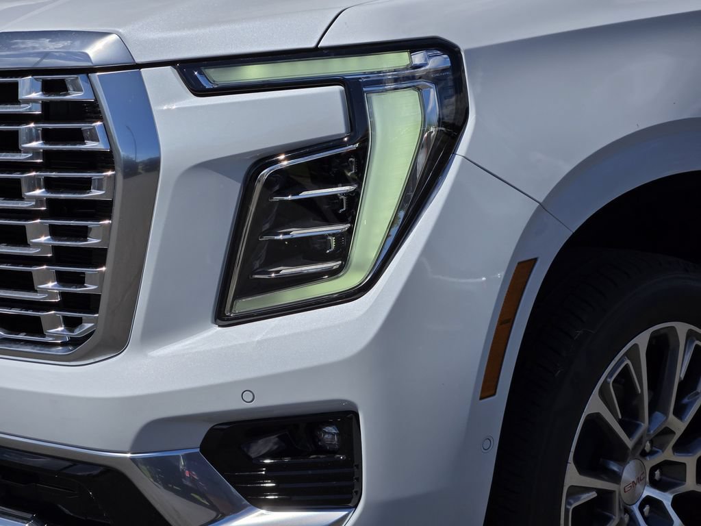 New 2026 GMC Yukon XL Denali w/ Denali Reserve Package AWD/4WD image 5