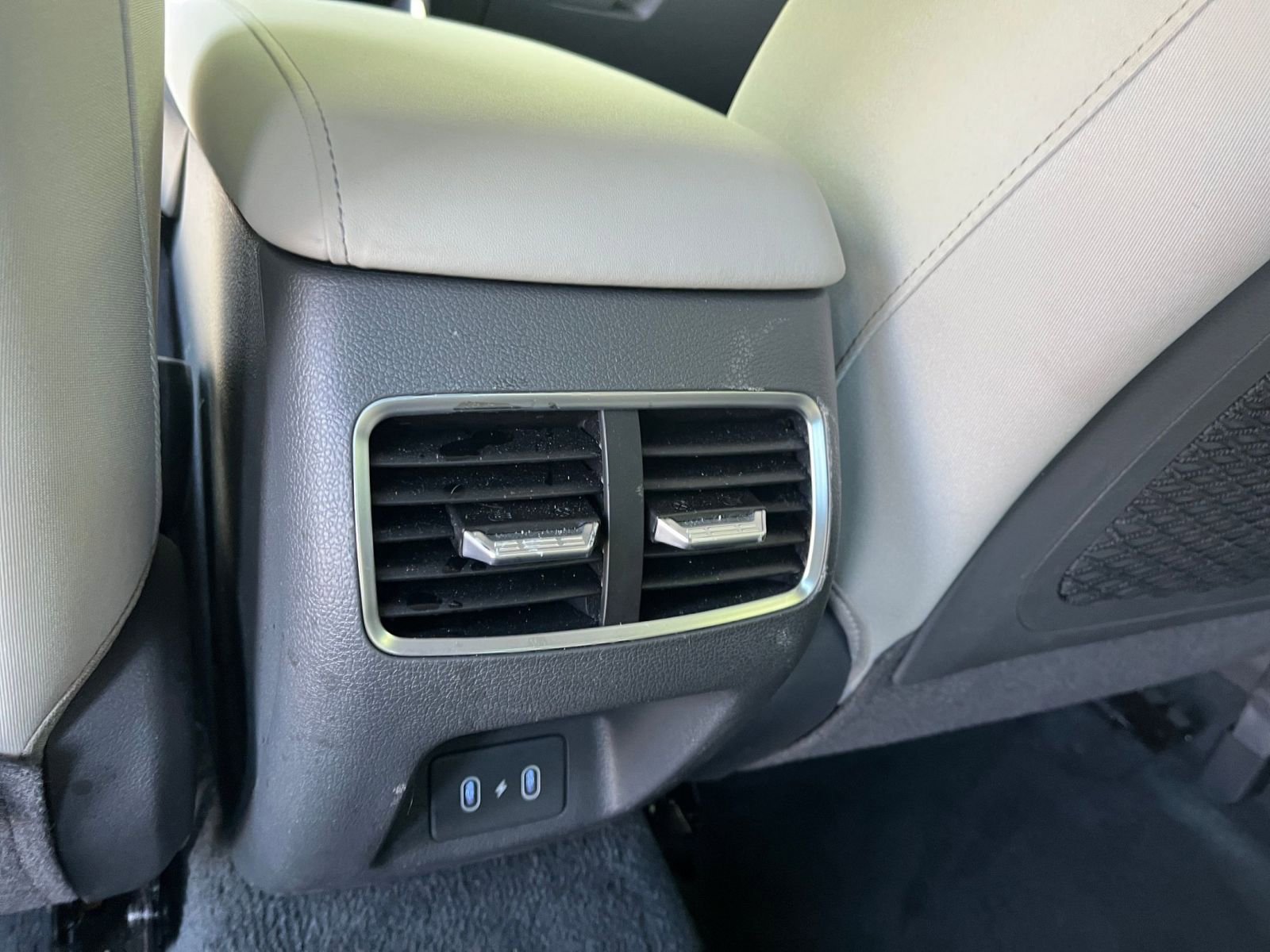 Used 2025 Hyundai Sonata SEL FWD image 23