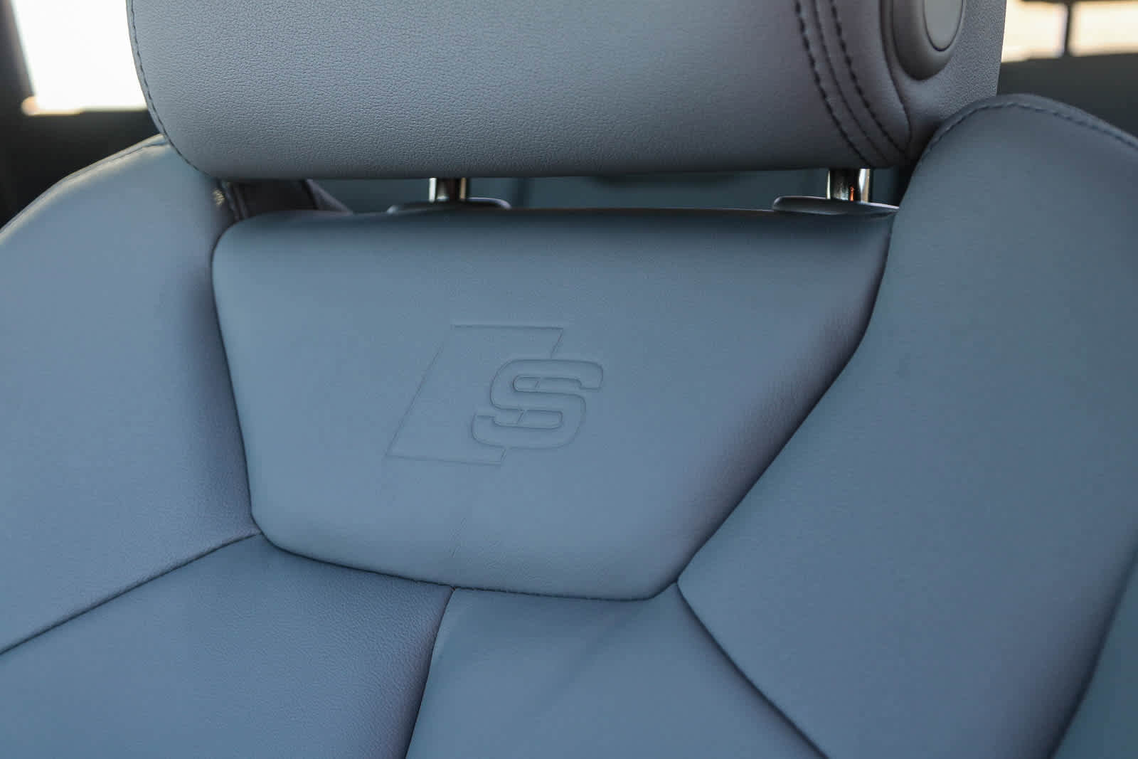 New 2025 Audi Q3 2.0T Premium image 43