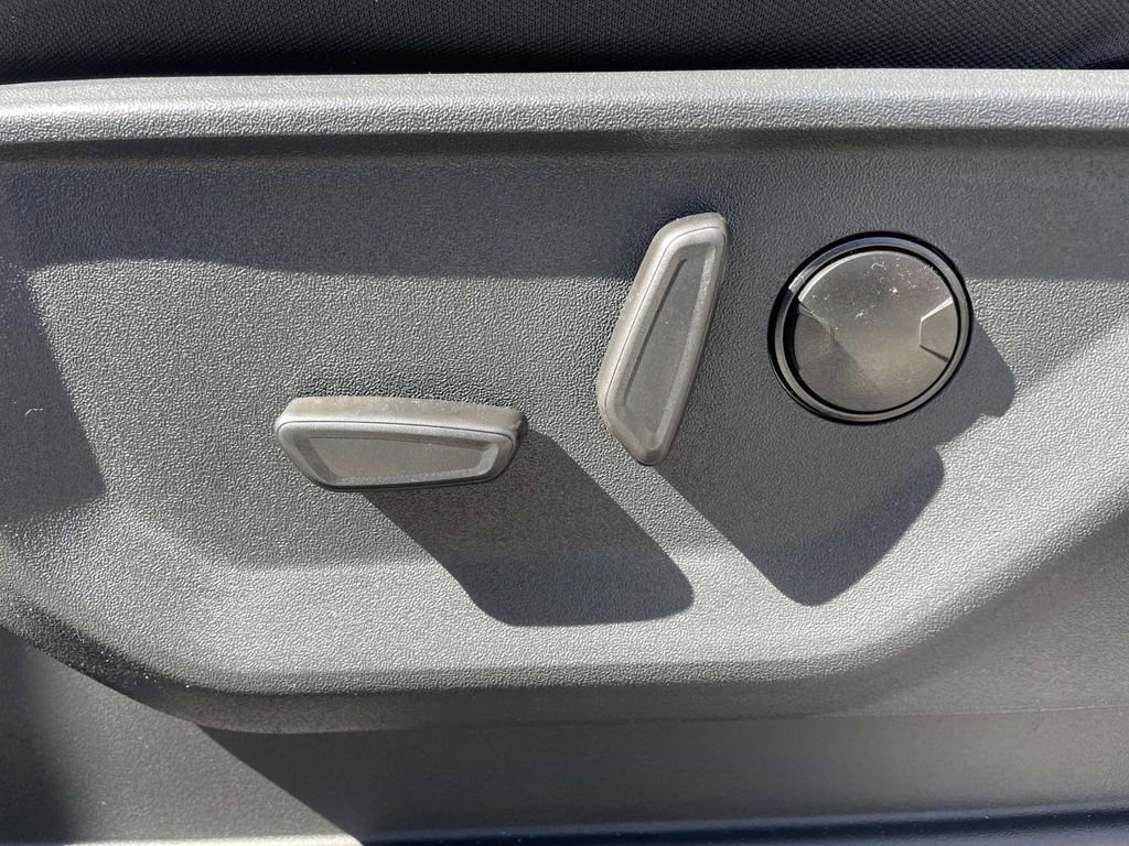 New 2025 Ford F150 XLT w/ Equipment Group 302A MID image 14