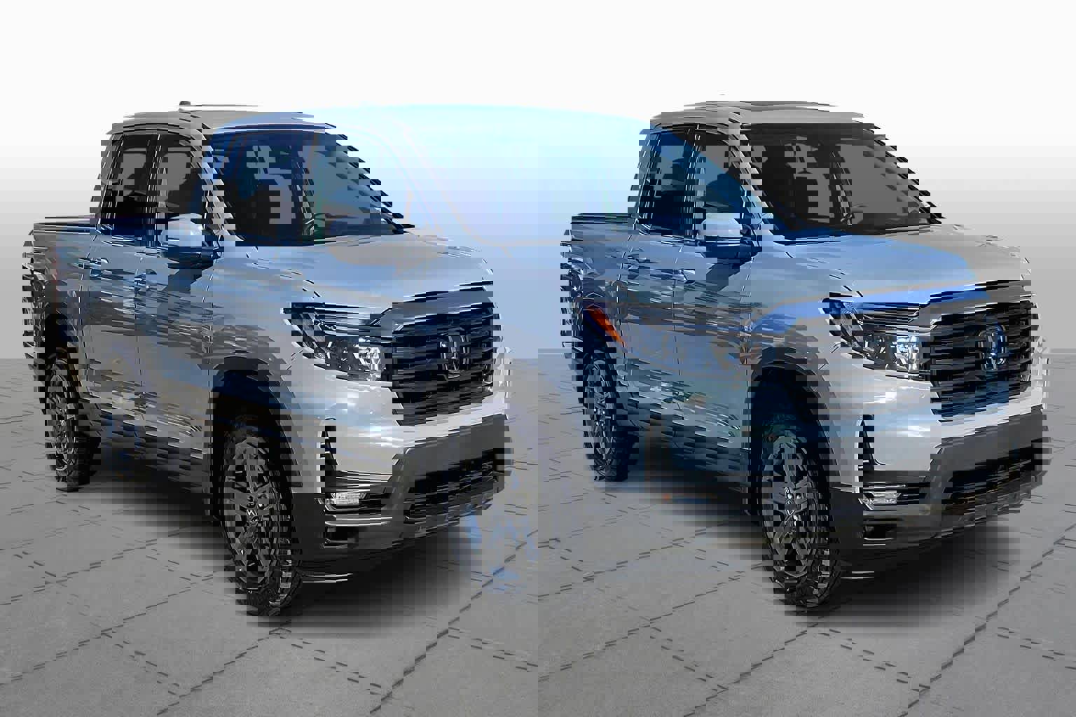 Used 2023 Honda Ridgeline RTL image 2