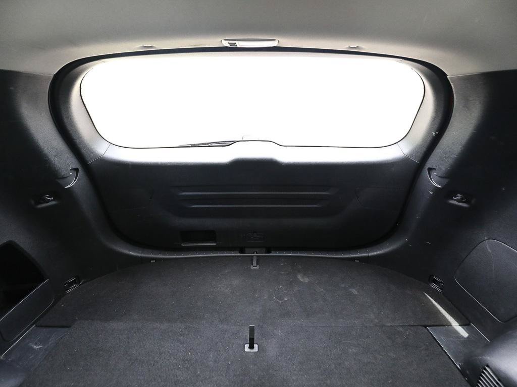 Used 2020 Hyundai Santa Fe SE FWD image 24