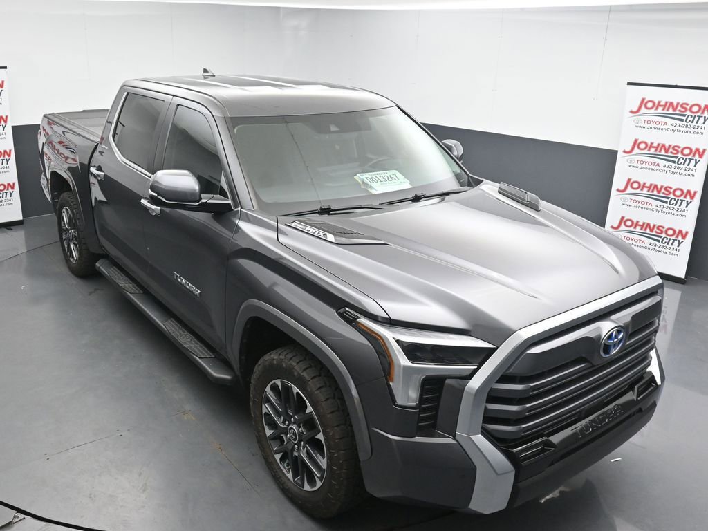 Used 2024 Toyota Tundra Limited AWD/4WD image 27
