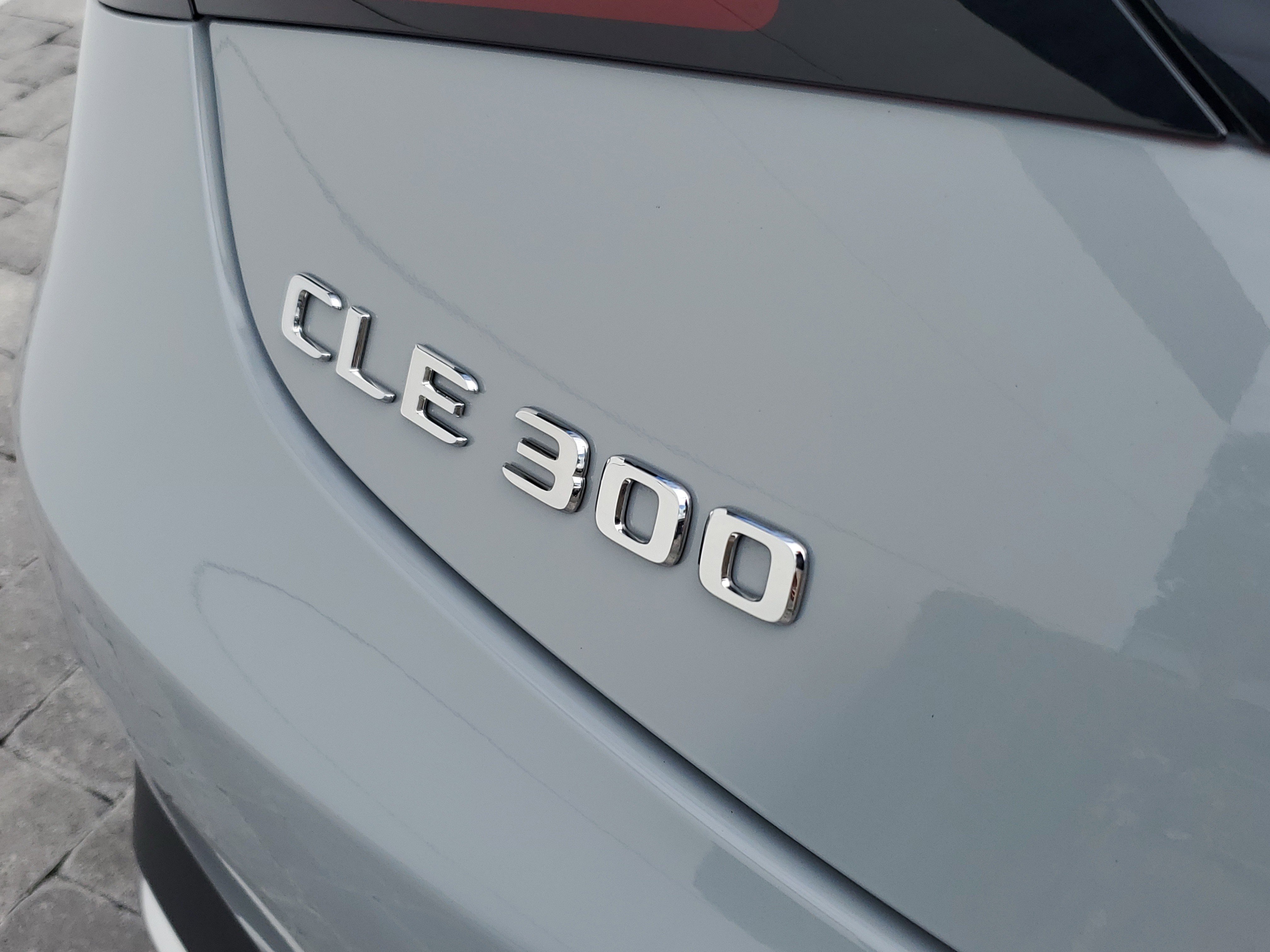 Used 2024 Mercedes-Benz CLE 300 4MATIC Coupe image 9