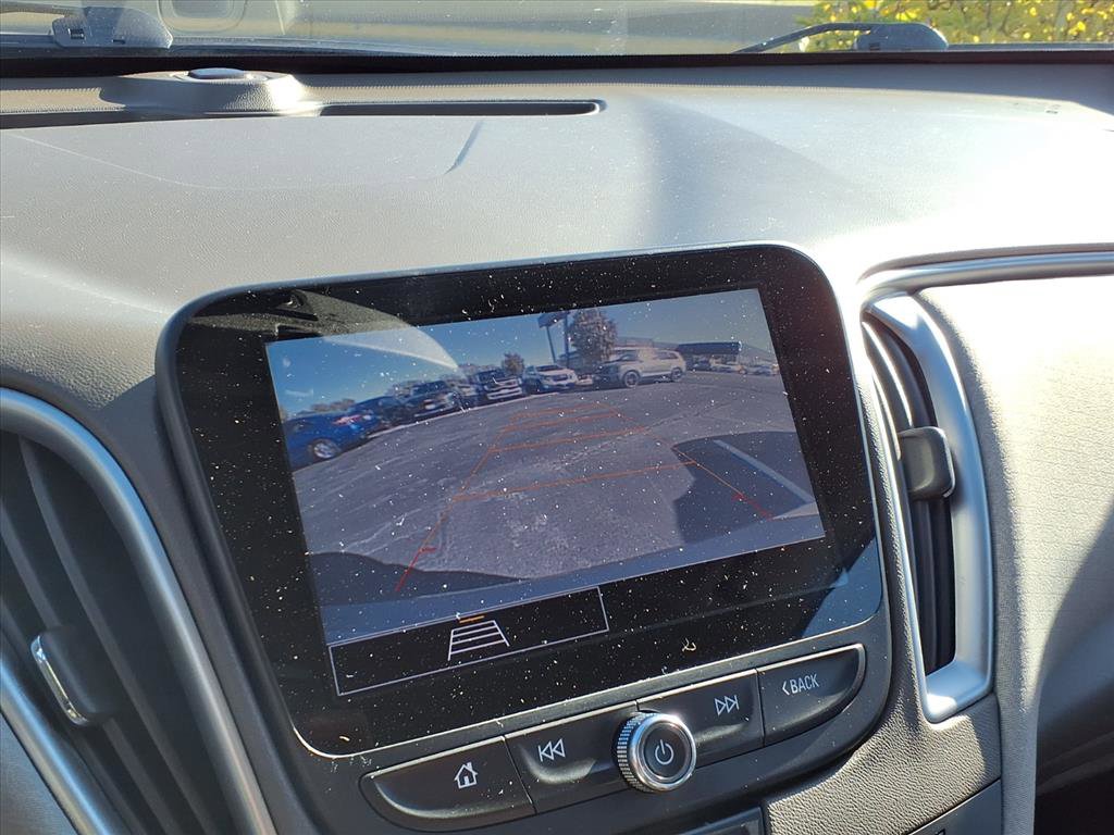 Used 2022 Chevrolet Malibu LT image 11