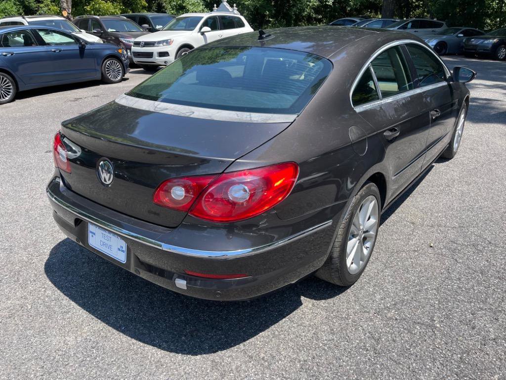 Used 2009 Volkswagen CC Luxury image 8
