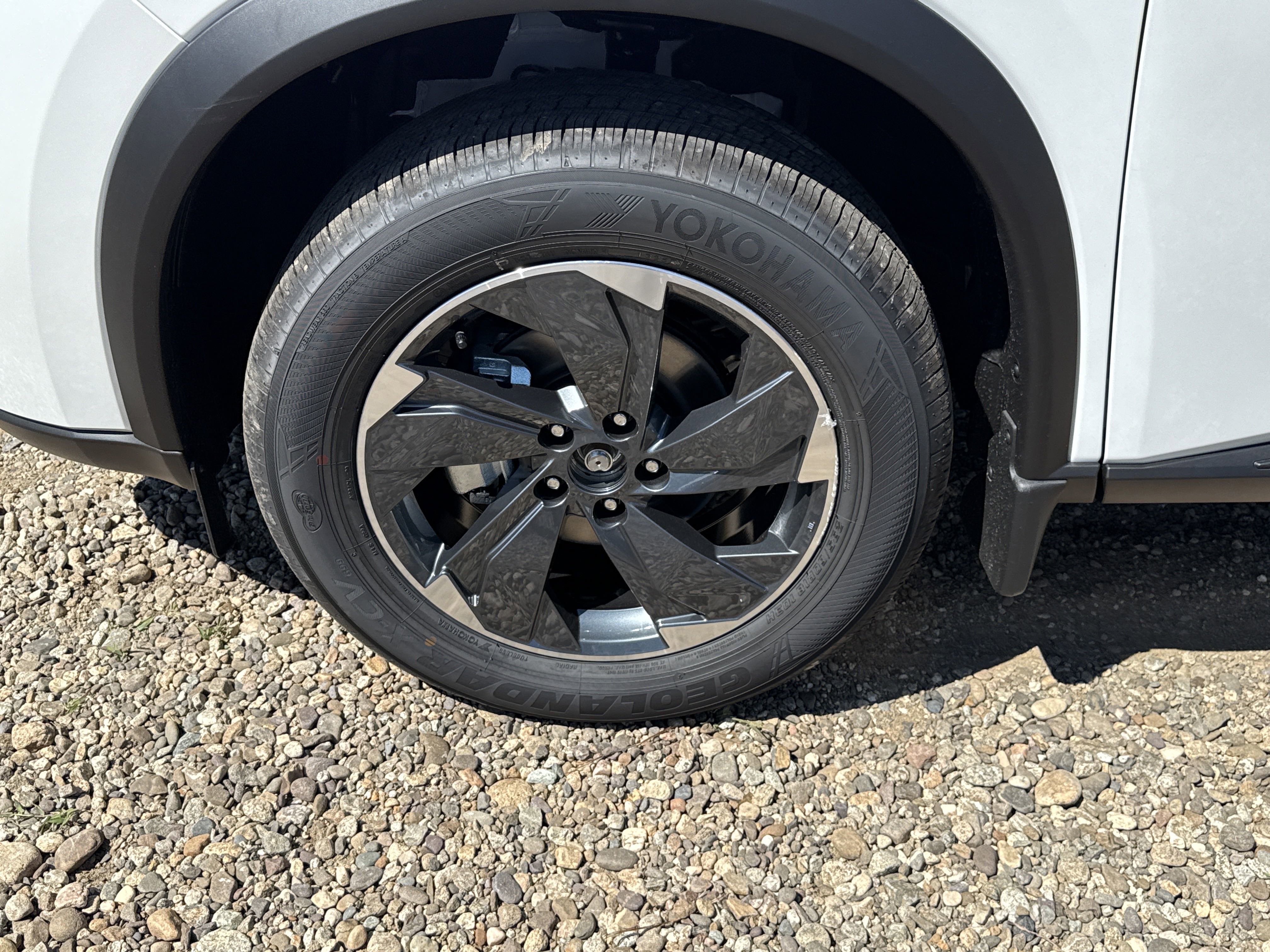New 2026 Nissan Rogue SV image 5