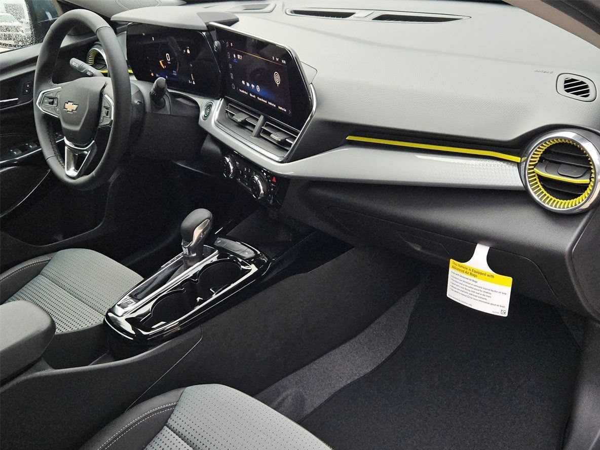 New 2026 Chevrolet Trax LT w/ Driver Confidence Package FWD image 26