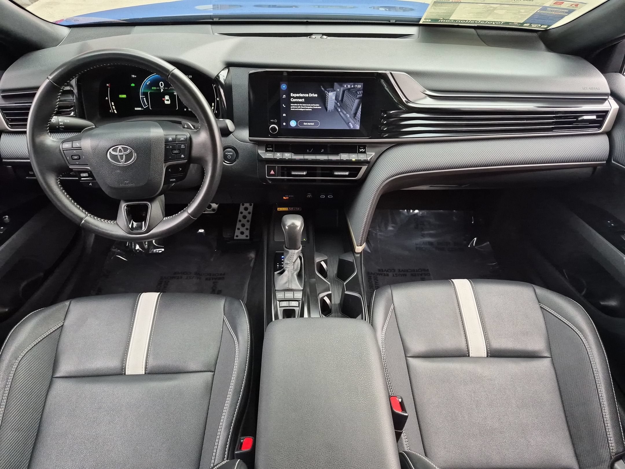 Used 2025 Toyota Camry SE FWD image 12
