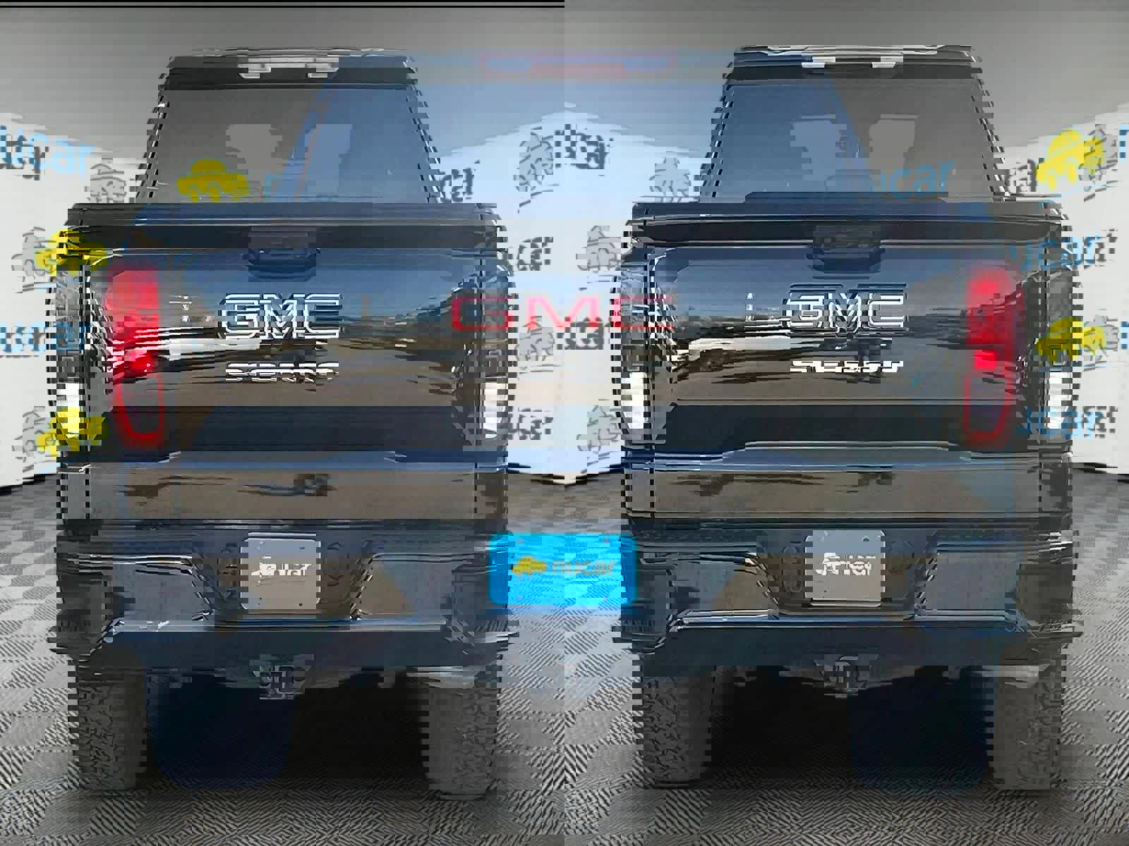 Used 2023 GMC Sierra 1500 Pro w/ Graphite Edition image 5