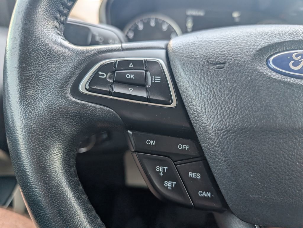 Used 2020 Ford EcoSport Titanium image 16