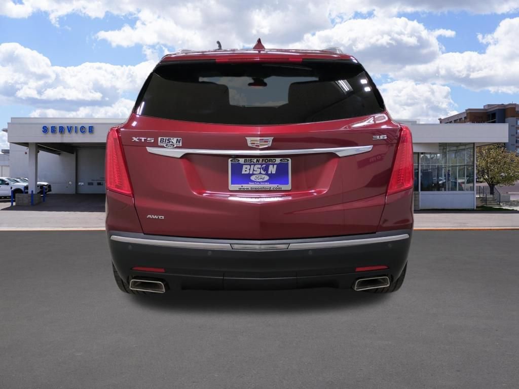 Used 2017 Cadillac XT5 Premium Luxury image 4