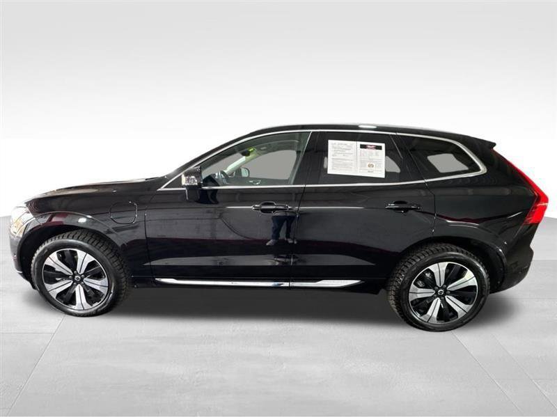 Used 2023 Volvo XC60 T8 Plus image 8