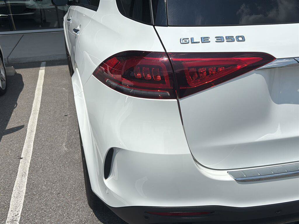 Certified 2022 Mercedes-Benz GLE 350 4MATIC image 7