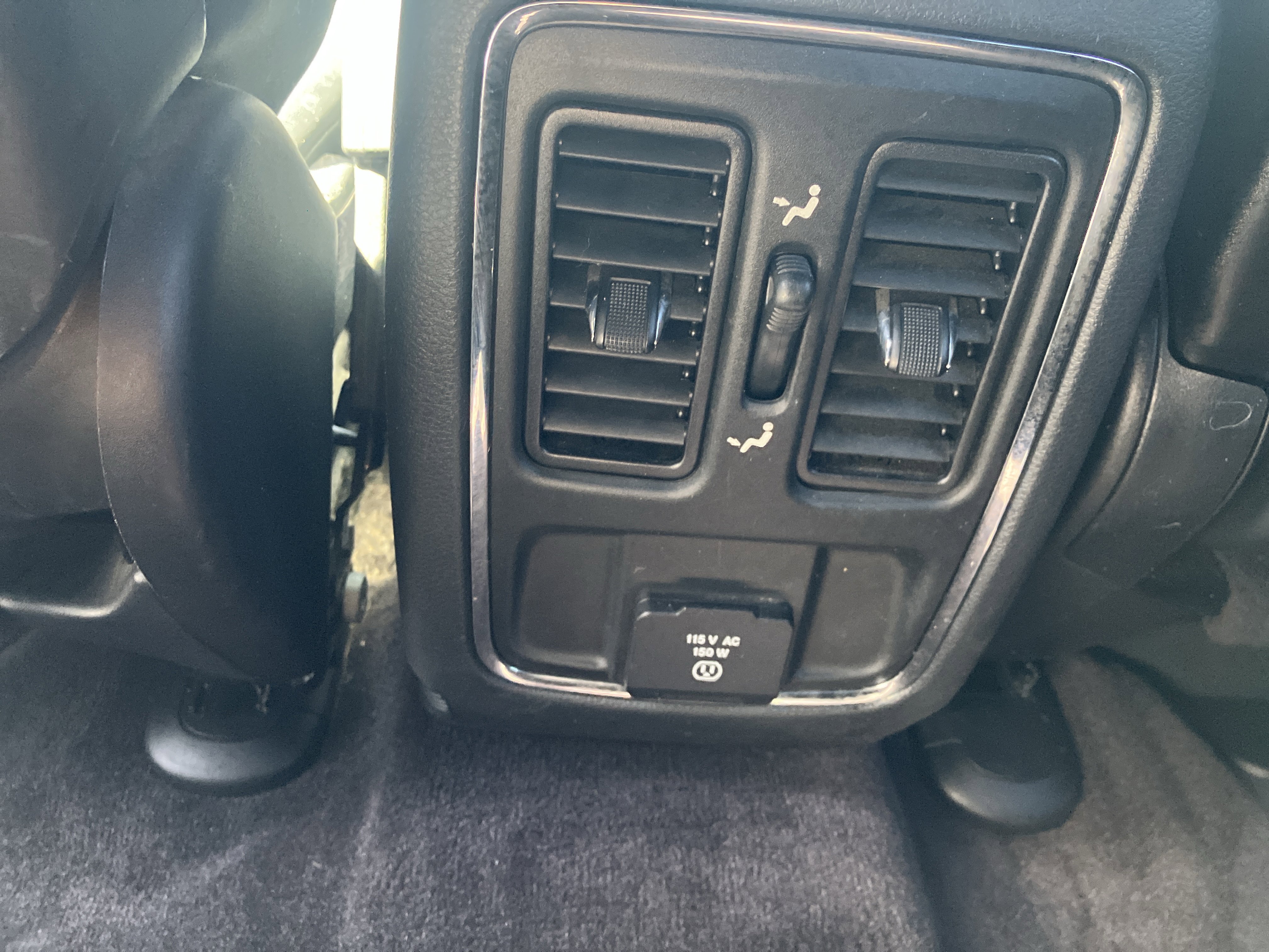 Used 2017 Jeep Grand Cherokee Altitude image 17