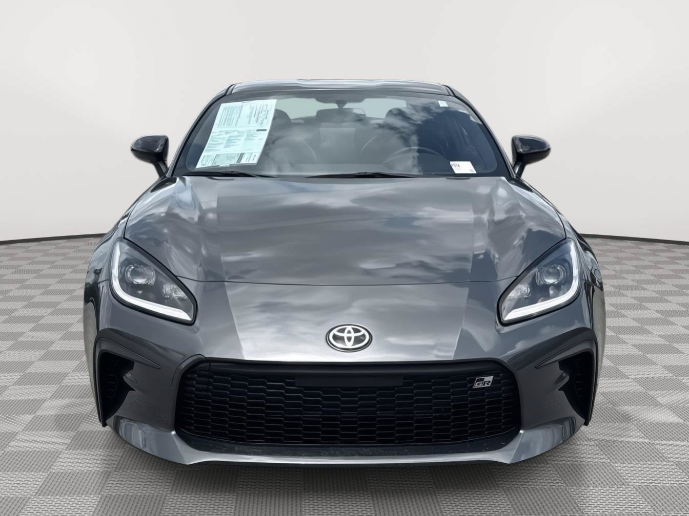 Used 2023 Toyota GR86 Premium RWD image 4