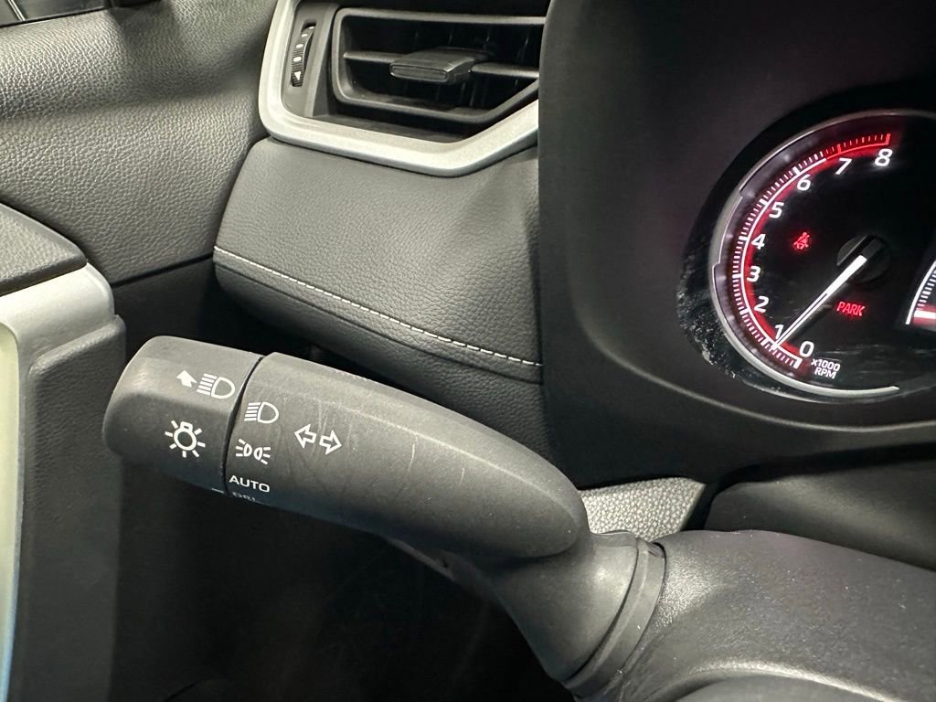 Used 2025 Toyota RAV4 XLE image 21