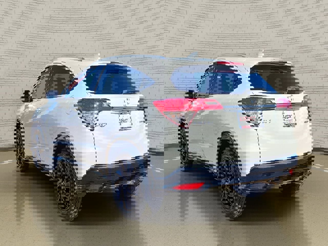 Used 2022 Honda HR-V Sport image 7