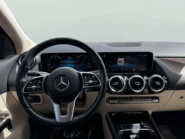 Used 2021 Mercedes-Benz GLA 250 4MATIC w/ Premium Package image 30