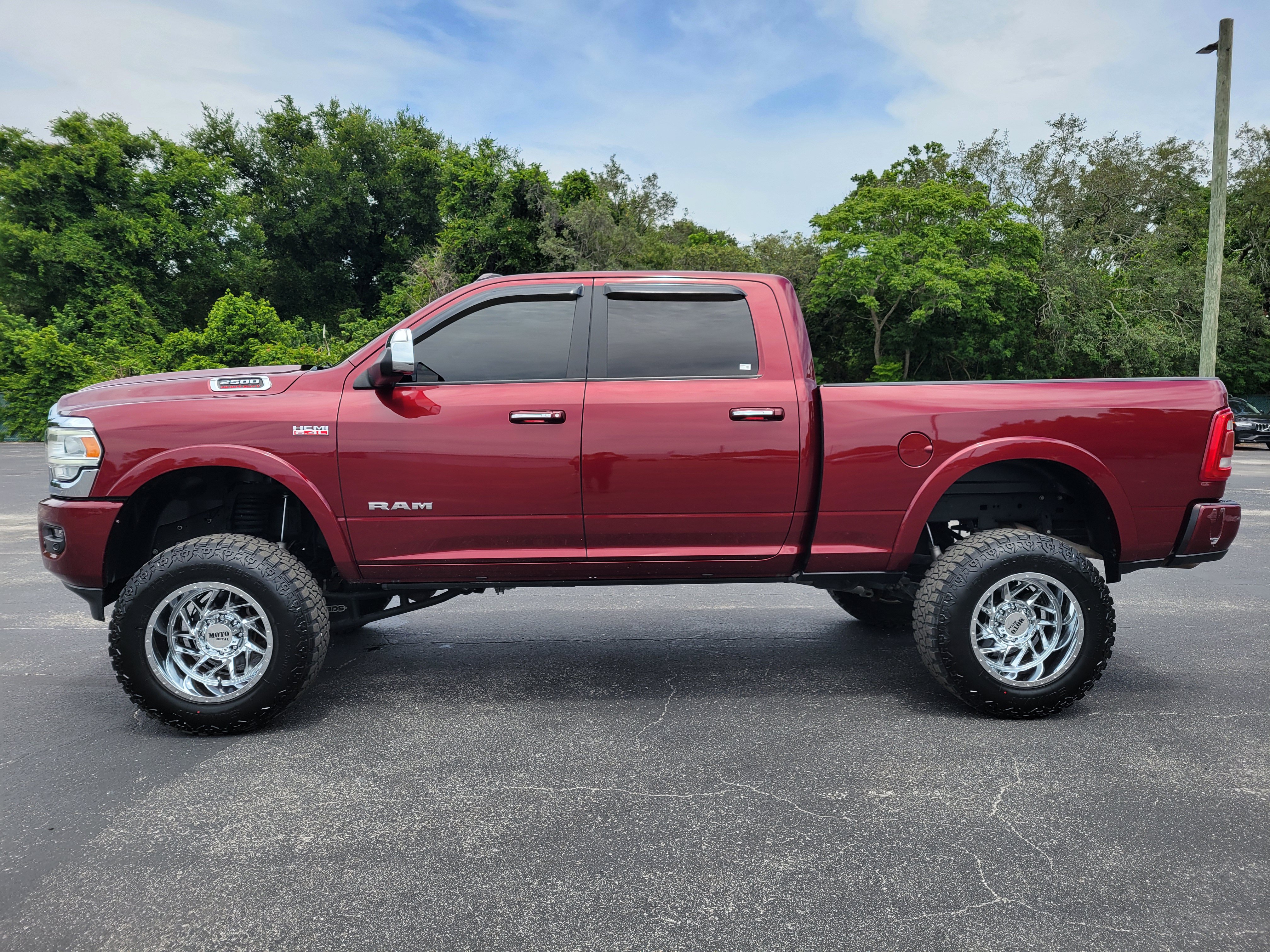 Used 2022 RAM 2500 Laramie AWD/4WD image 13