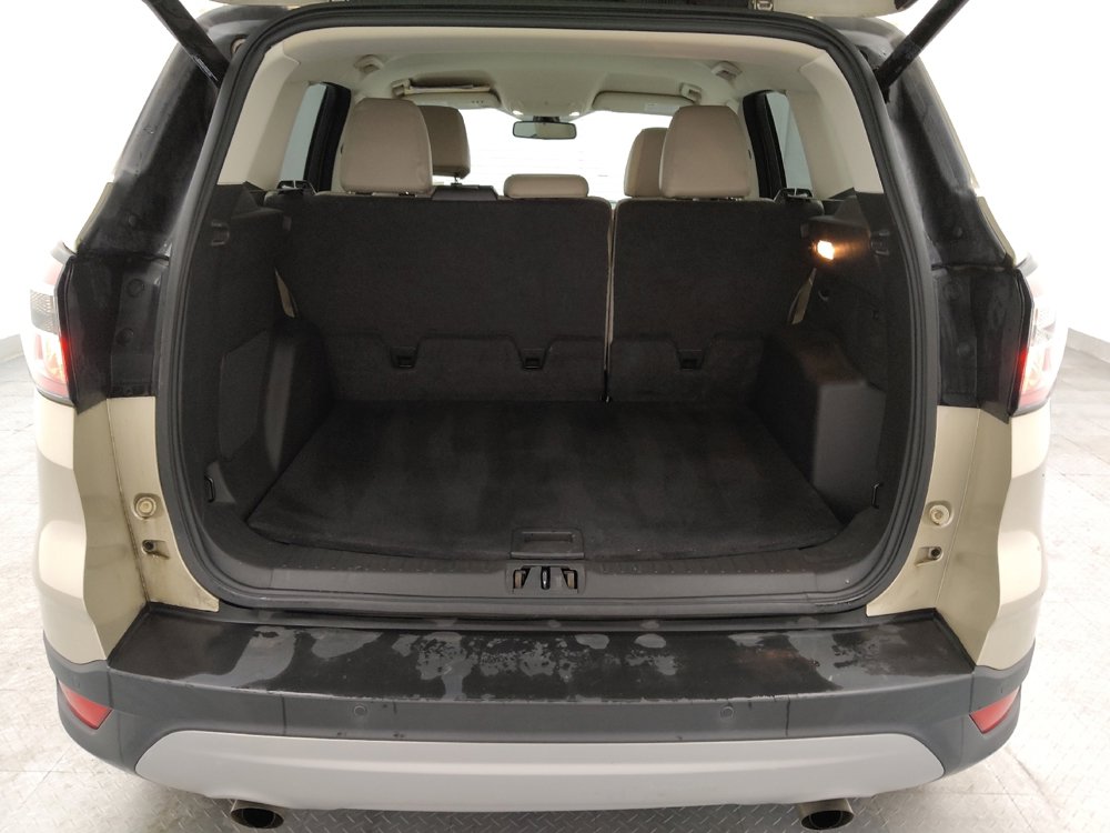 Used 2017 Ford Escape Titanium image 29