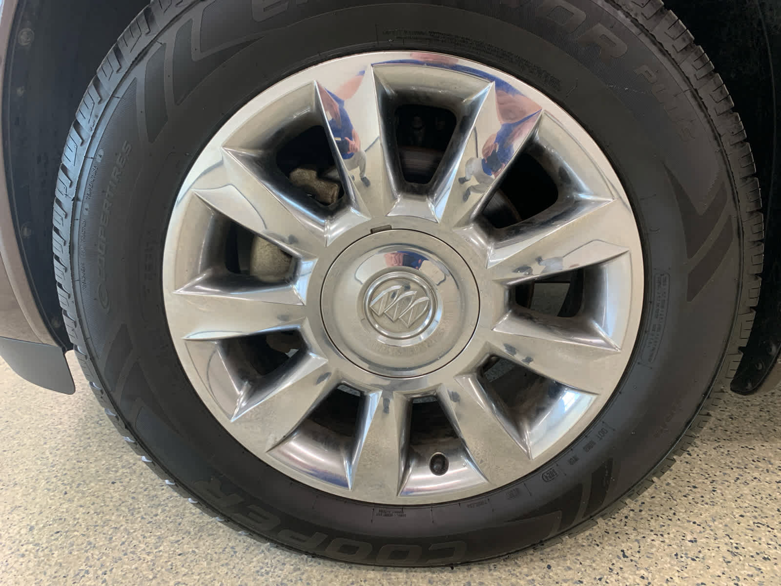 Used 2015 Buick Enclave Leather image 11