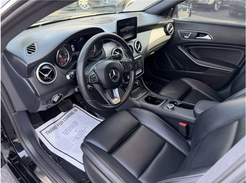 Used 2018 Mercedes-Benz CLA 250 image 17