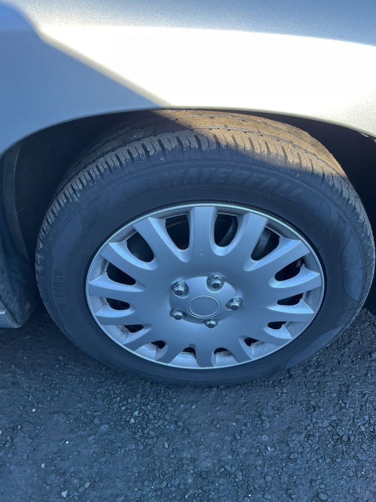 Used 2008 Chevrolet HHR LT image 12