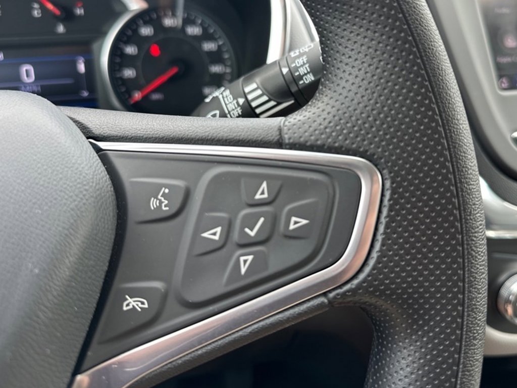 Used 2023 Chevrolet Equinox LS w/ LS Convenience Package image 17