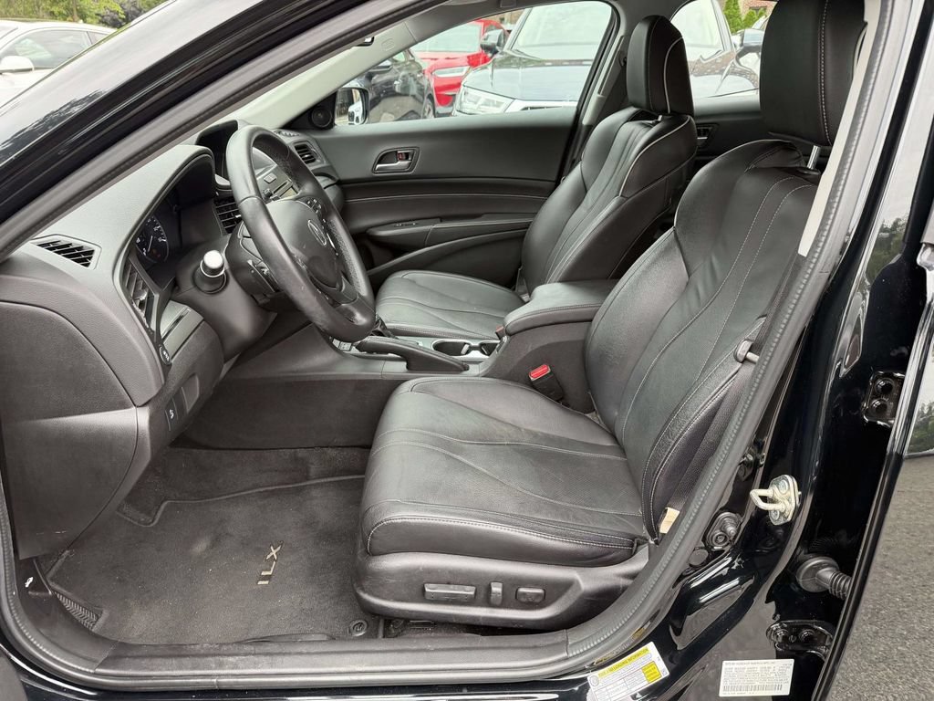 Used 2019 Acura ILX w/ Premium Package FWD image 16