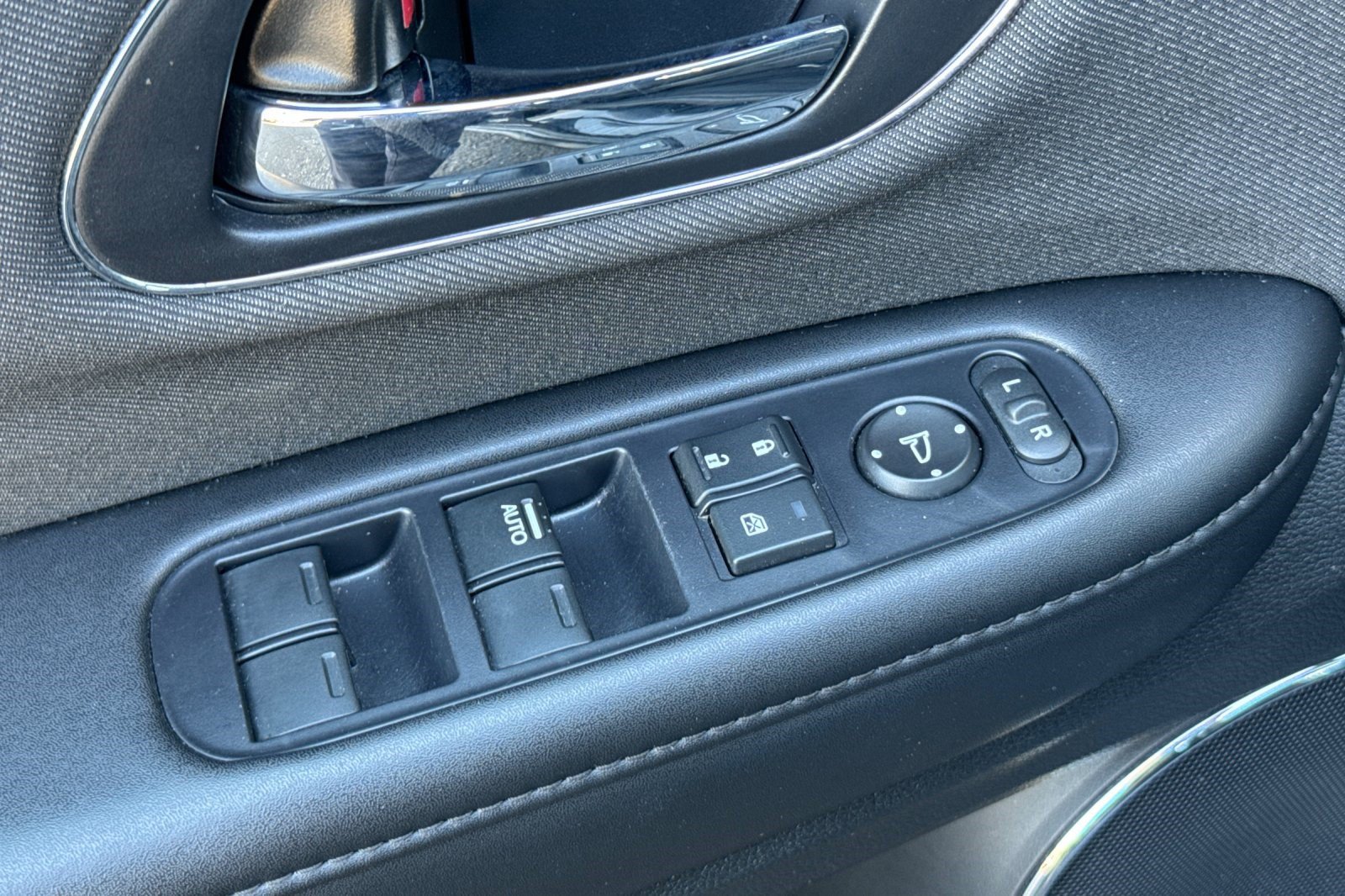 Used 2019 Honda HR-V EX image 14