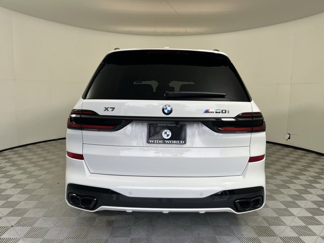 New 2026 BMW X7 M60i image 6